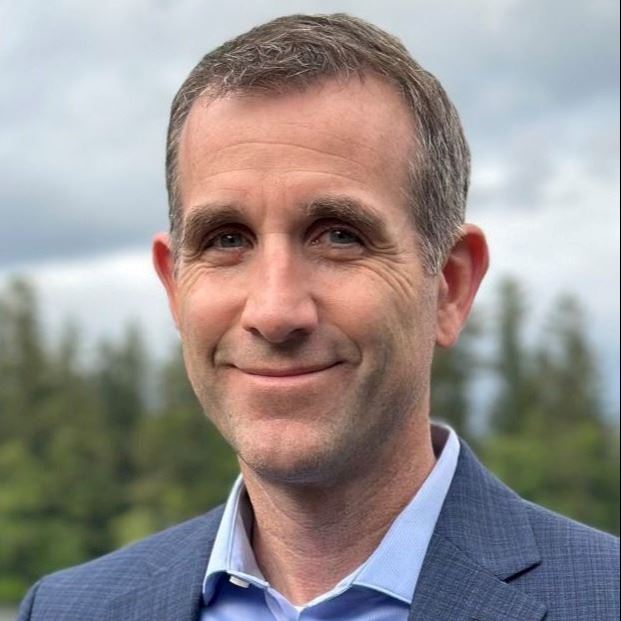 Bio Kevin Broom Headshot